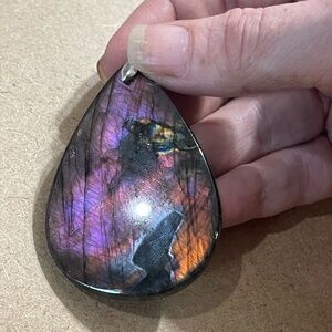XXXL Gorgeous Pink/Purple Labradorite Pendant Necklace
